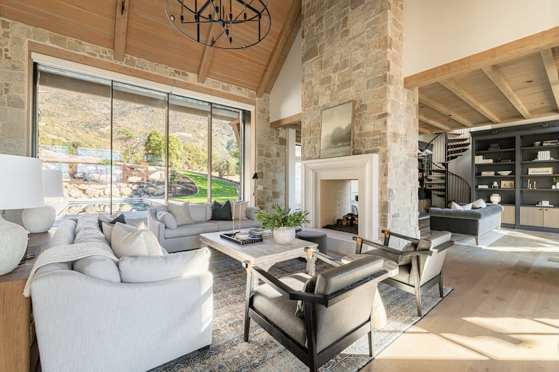 Three-Falls-Great-Room-3